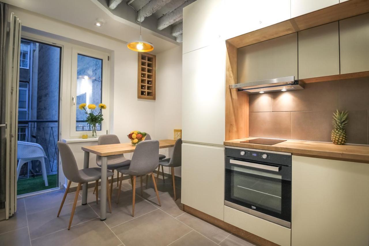 Delights Apartment Belgrado Esterno foto